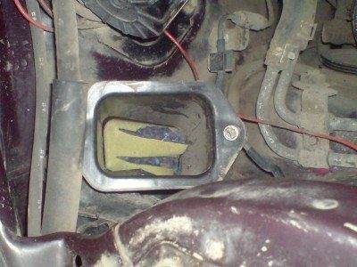 Через эту дырку вытащил косу.JPG