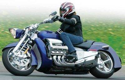 xl+2004_honda_valkyrie_rune+ride_left_view.jpg